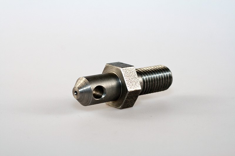 Zylinderschraube mit Absatz